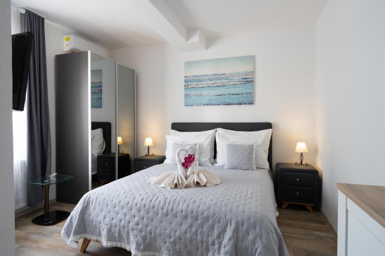 Irene Bed & Breakfast Tisno Exterior photo
