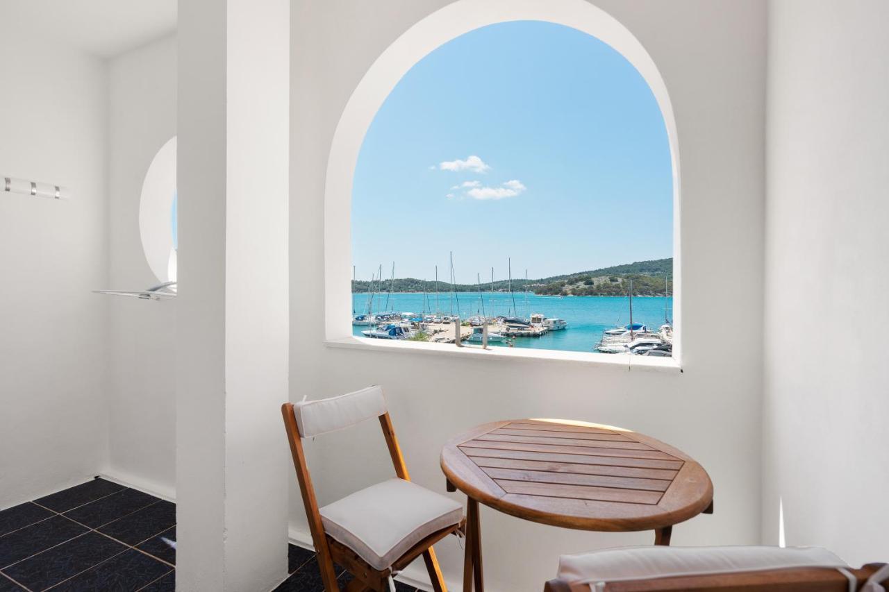 Irene Bed & Breakfast Tisno Exterior photo